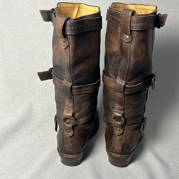 Frye Carmen 3 strap brown distressed leather boots, size 8.5 - Picture 5 of 10
